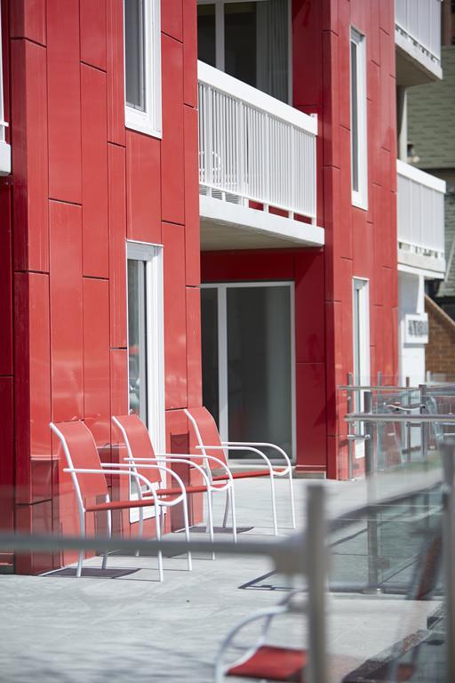 Hotel Elan YYC Eksteriør bilde